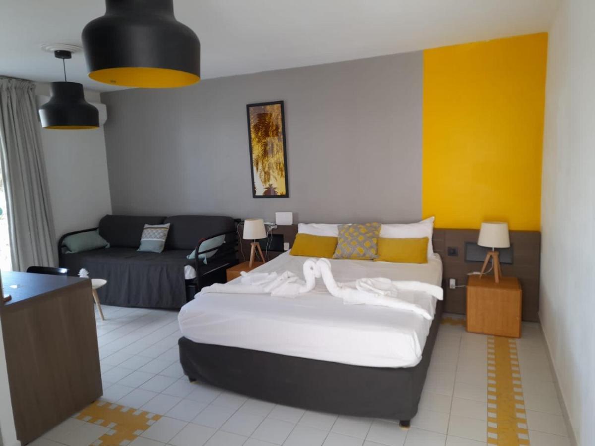 Studio 25 M Manganao Joela 4 Personnes Avec Machine A Laver (Adults Only) Saint-Francois  Εξωτερικό φωτογραφία