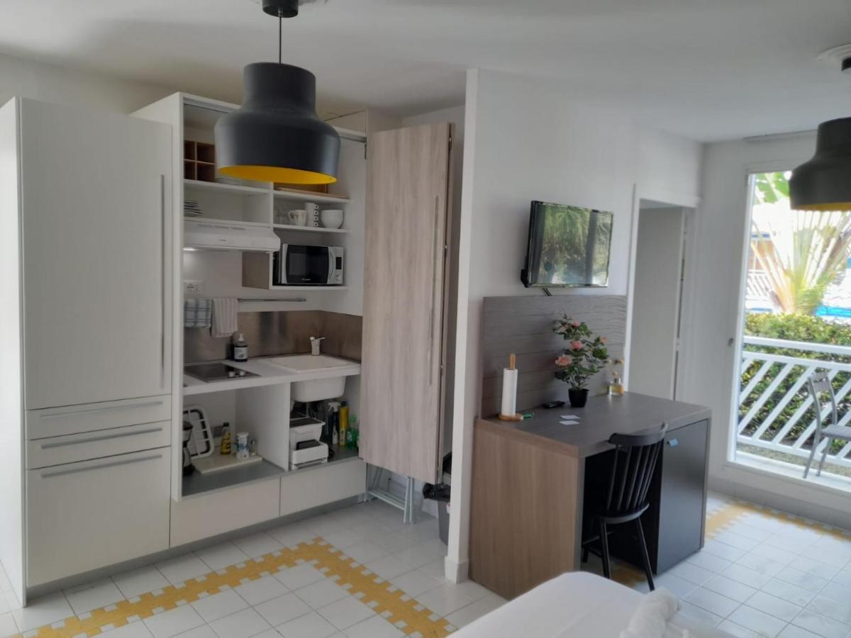 Studio 25 M Manganao Joela 4 Personnes Avec Machine A Laver (Adults Only) Saint-Francois  Εξωτερικό φωτογραφία