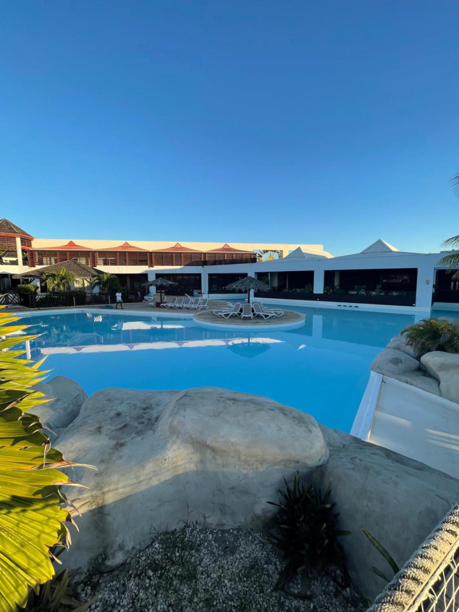 Studio 25 M Manganao Joela 4 Personnes Avec Machine A Laver (Adults Only) Saint-Francois  Εξωτερικό φωτογραφία