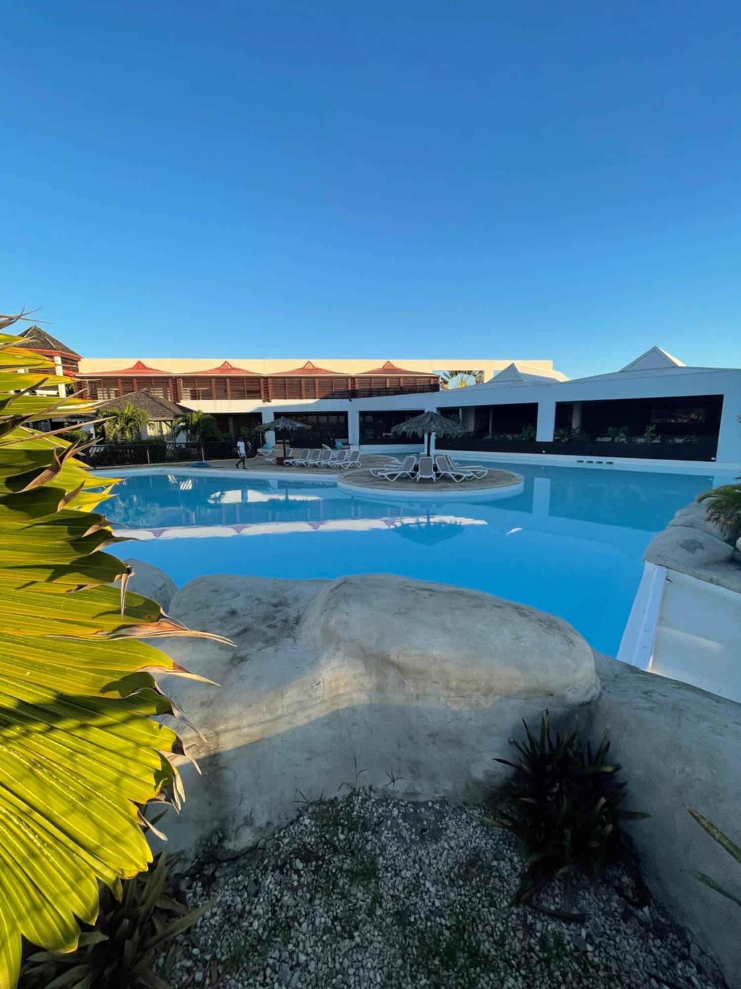 Studio 25 M Manganao Joela 4 Personnes Avec Machine A Laver (Adults Only) Saint-Francois  Εξωτερικό φωτογραφία